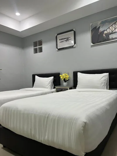 Camera Budget matrimoniale o doppia con letti singoli — PMS Guest House Patong